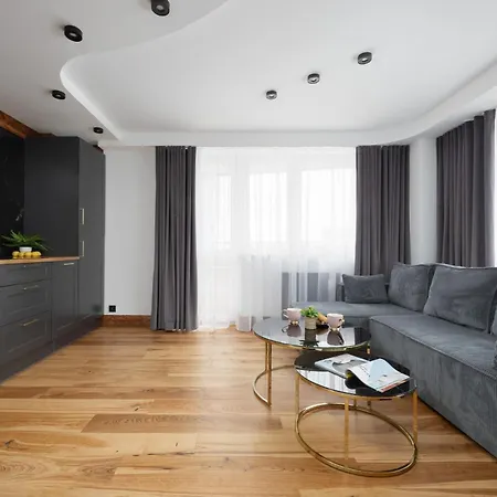 Appartamento Near The Palace Of Culture And Science By Renters