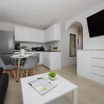Near The Palace Of Culture And Science By Renters Lejlighed *