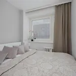 Near The Palace Of Culture And Science By Renters Appartement