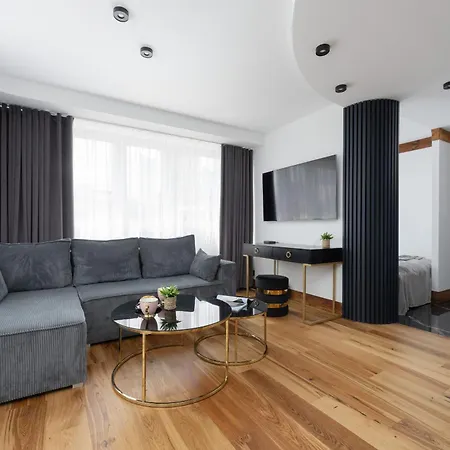 Center Elegant With View By Renters Apartment