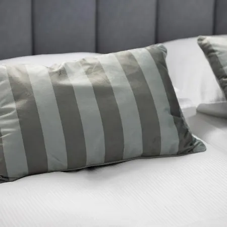 Apartament Near The Palace Of Culture And Science By Renters