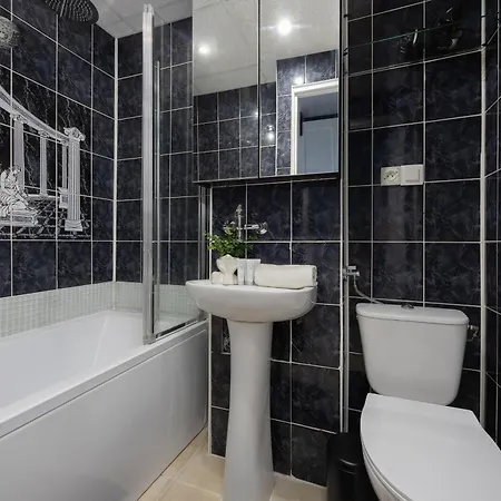 Near The Palace Of Culture And Science By Renters * Warszawa