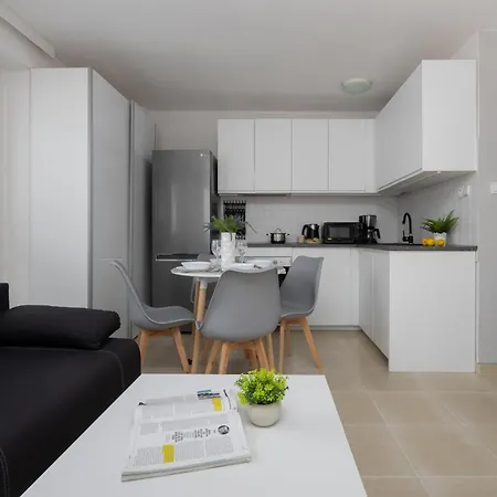 Near The Palace Of Culture And Science By Renters * Warszawa