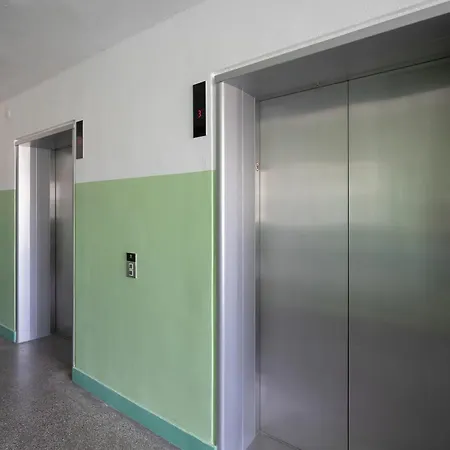 Lejlighed Near The Palace Of Culture And Science By Renters Warszawa